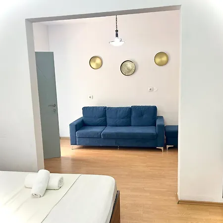 Budget 3* Тирана